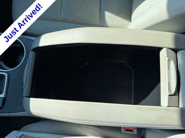 Used 2018 Toyota Highlander LE FWD image 33
