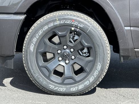 New 2026 RAM 1500 4x4 Crew Cab image 24
