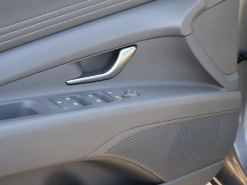 Used 2021 Hyundai Elantra SEL w/ Convenience Package image 22