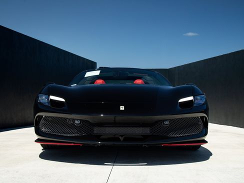 Certified 2025 Ferrari 296 GTS RWD image 41