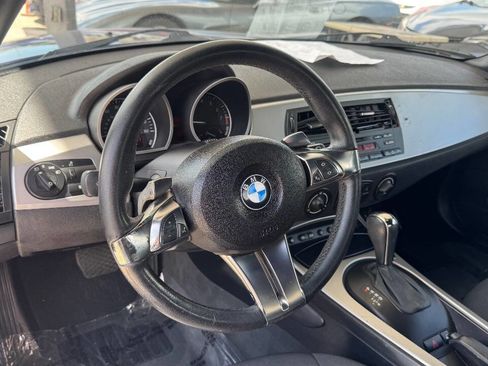Used 2007 BMW Z4 3.0i image 11