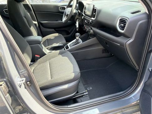 New 2026 Hyundai Venue SE FWD image 13