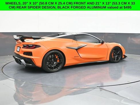 Used 2023 Chevrolet Corvette Z06 w/ Stealth Interior Trim Package image 17
