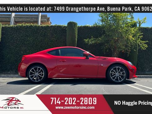 Used 2017 Toyota 86 RWD image 6