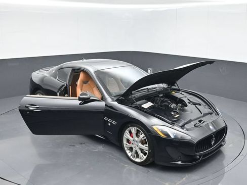 Used 2017 Maserati GranTurismo Sport RWD image 51