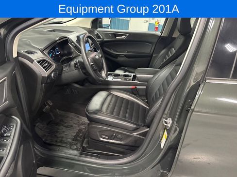 Used 2022 Ford Edge SEL w/ Convenience Package image 4