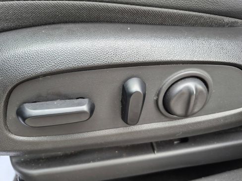 Used 2021 Buick Encore GX Essence w/ Advanced Technology Package image 23