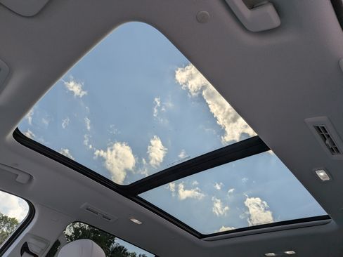 New 2026 Buick Enclave Avenir w/ Super Cruise Package FWD image 23