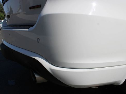 Used 2018 Dodge Durango R/T w/ Blacktop Package RWD image 41