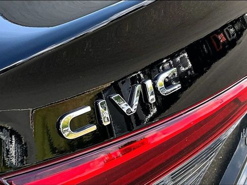 Used 2023 Honda Civic Sport image 21