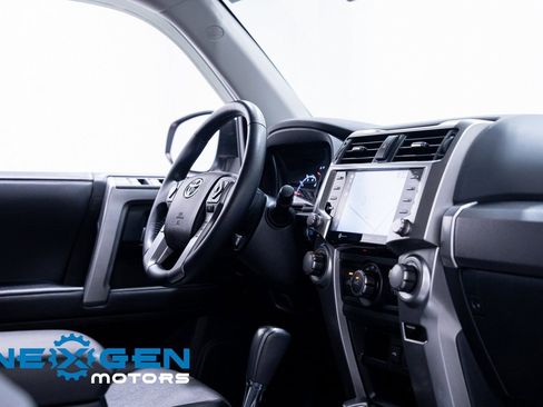 Used 2021 Toyota 4Runner SR5 Premium image 45