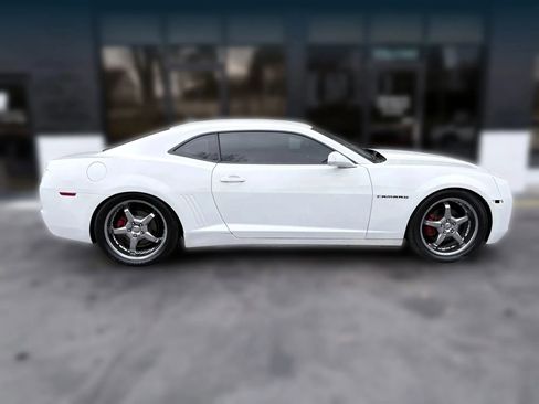 Used 2010 Chevrolet Camaro LS RWD image 6