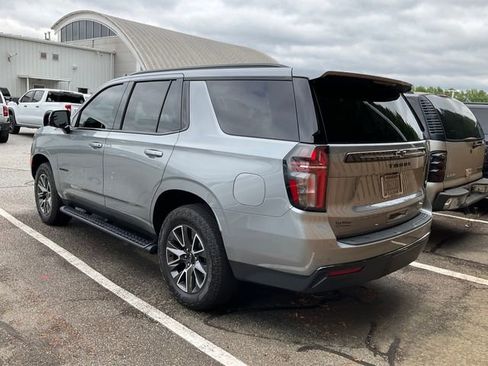 Used 2023 Chevrolet Tahoe Z71 w/ Luxury Package AWD/4WD image 4
