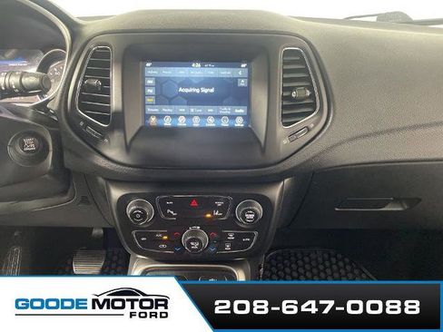 Used 2021 Jeep Compass Latitude w/ Driver Assistance Group AWD/4WD image 15