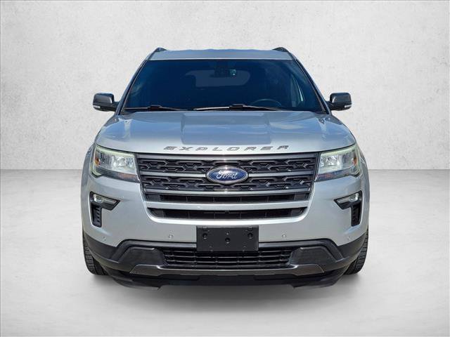 Used 2019 Ford Explorer XLT w/ Equipment Group 202A FWD image 2