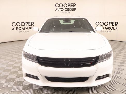 Used 2022 Dodge Charger SXT w/ Leather Interior Group RWD image 9