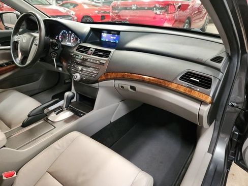 Used 2011 Honda Accord EX-L image 32