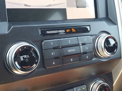 Used 2019 Ford F150 King Ranch w/ Equipment Group 601A Luxury AWD/4WD image 28