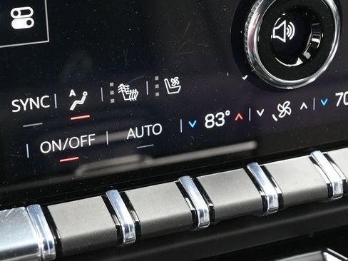 New 2026 GMC Yukon Denali w/ Denali Reserve Package AWD/4WD image 30