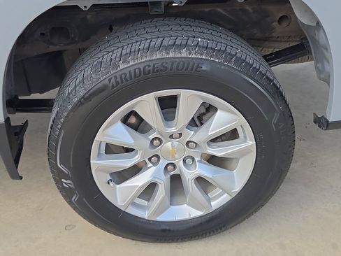Used 2024 Chevrolet Silverado 1500 Custom RWD image 17
