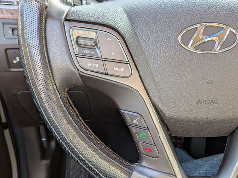 Used 2018 Hyundai Santa Fe Sport image 18