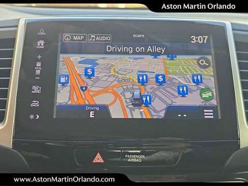 Used 2017 Honda Pilot Touring image 18