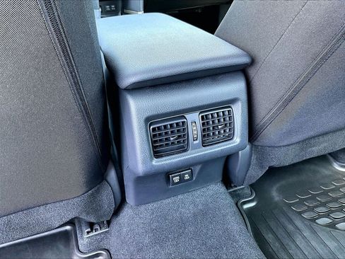 Used 2025 Toyota Camry LE FWD image 28