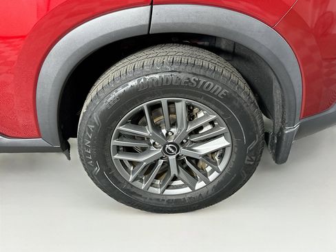 Used 2023 Nissan Rogue S FWD image 11