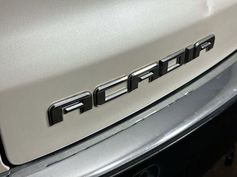 Used 2012 GMC Acadia SLE image 7