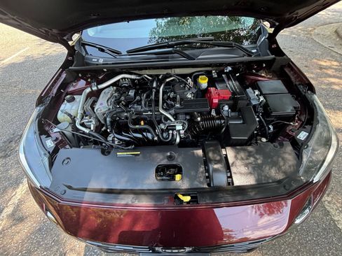 Used 2025 Nissan Sentra SV FWD image 27
