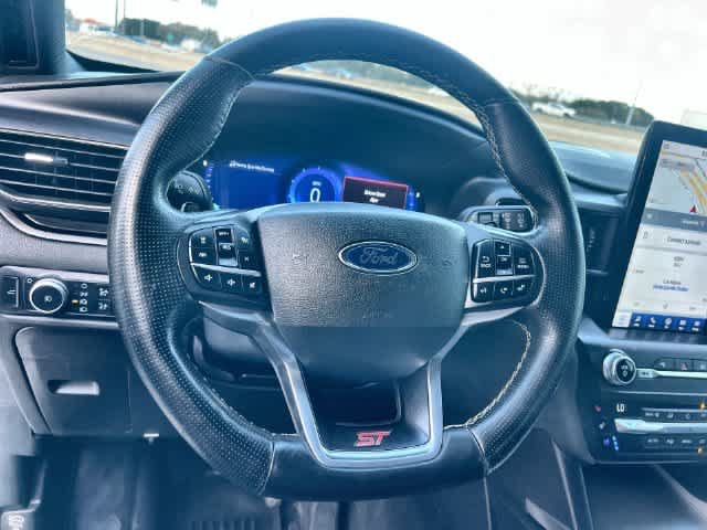 Used 2020 Ford Explorer ST w/ Premium Technology Package AWD/4WD image 17