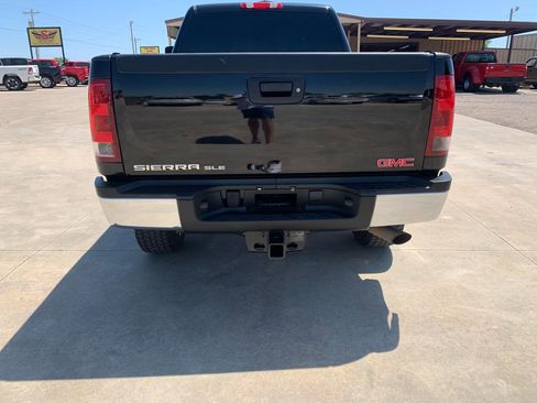 Used 2012 GMC Sierra 2500 SLE w/ HD SLE Premium Package AWD/4WD image 17