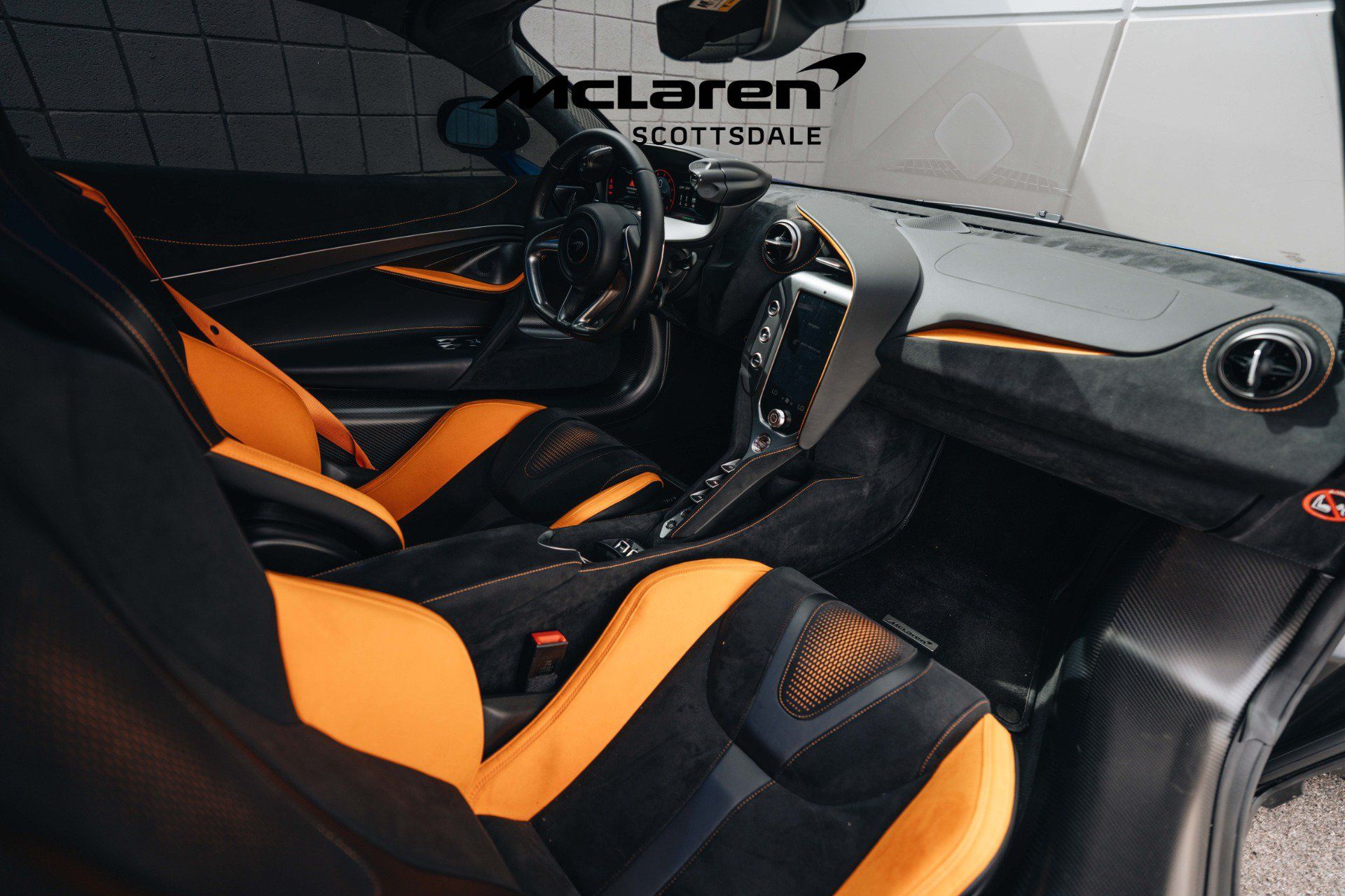Used 2024 McLaren 750S Spider RWD image 30