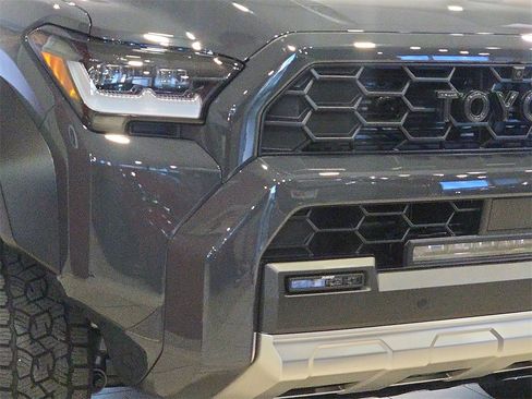 New 2025 Toyota 4Runner Trailhunter image 9