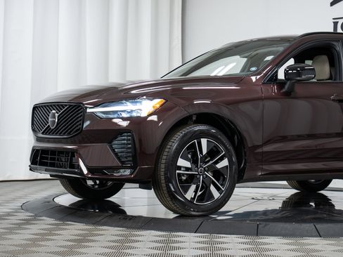 New 2026 Volvo XC60 B5 Core w/ Climate Package image 25