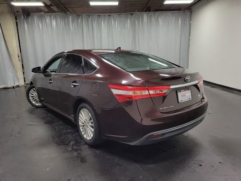 Used 2014 Toyota Avalon Limited w/ Technology Package FWD image 6