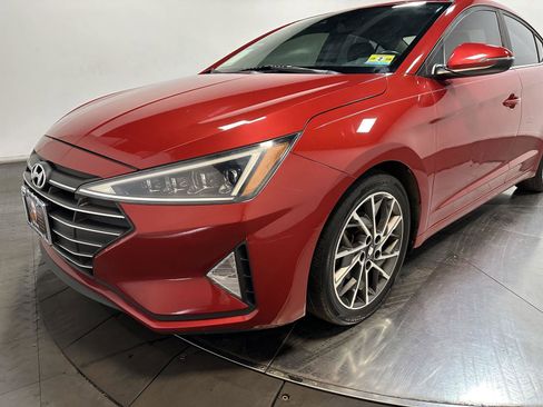 Used 2019 Hyundai Elantra Limited image 7