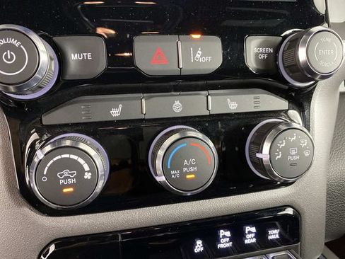 Used 2025 RAM 1500 Big Horn AWD/4WD image 24