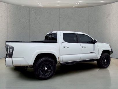 Used 2016 Toyota Tacoma Limited w/ Towing Package