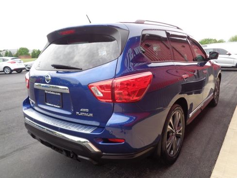 Used 2017 Nissan Pathfinder Platinum AWD/4WD image 5
