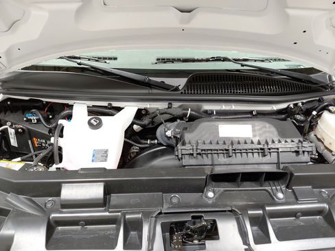 Used 2025 Chevrolet Express 2500 w/ Driver Convenience Package RWD image 18