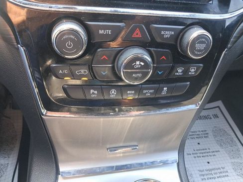 Used 2019 Jeep Grand Cherokee Altitude RWD image 14