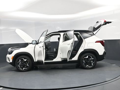 New 2026 Kia Seltos S AWD/4WD image 33