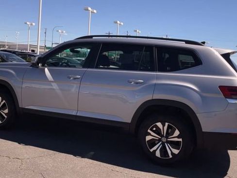 Used 2026 Volkswagen Atlas SE AWD/4WD image 7
