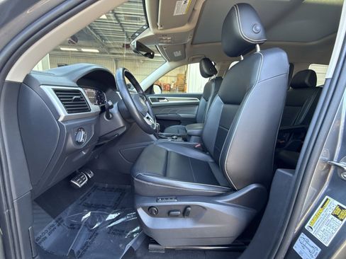 Used 2021 Volkswagen Atlas SEL R-Line AWD/4WD image 13