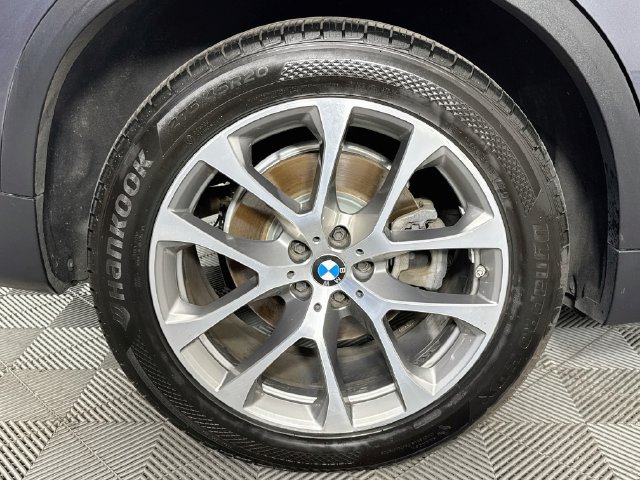 Used 2019 BMW X5 xDrive40i w/ Premium Package 2 AWD/4WD image 30