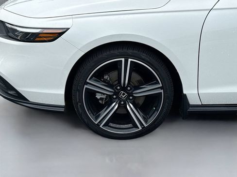 Used 2023 Honda Accord Sport image 32