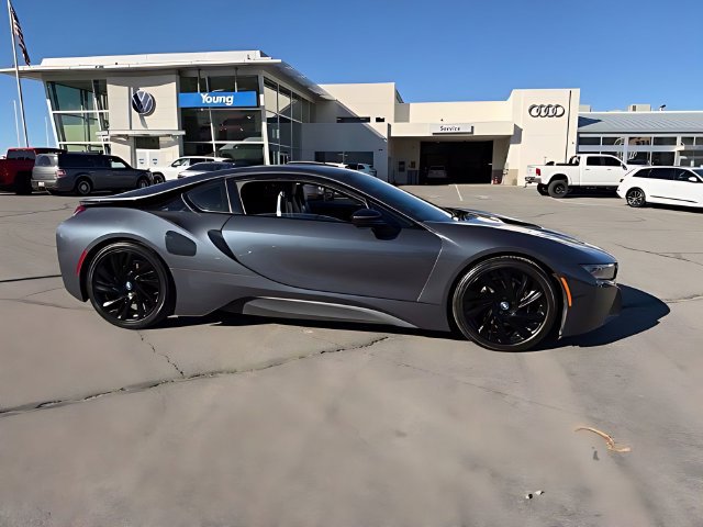 Used 2017 BMW i8 AWD/4WD image 3