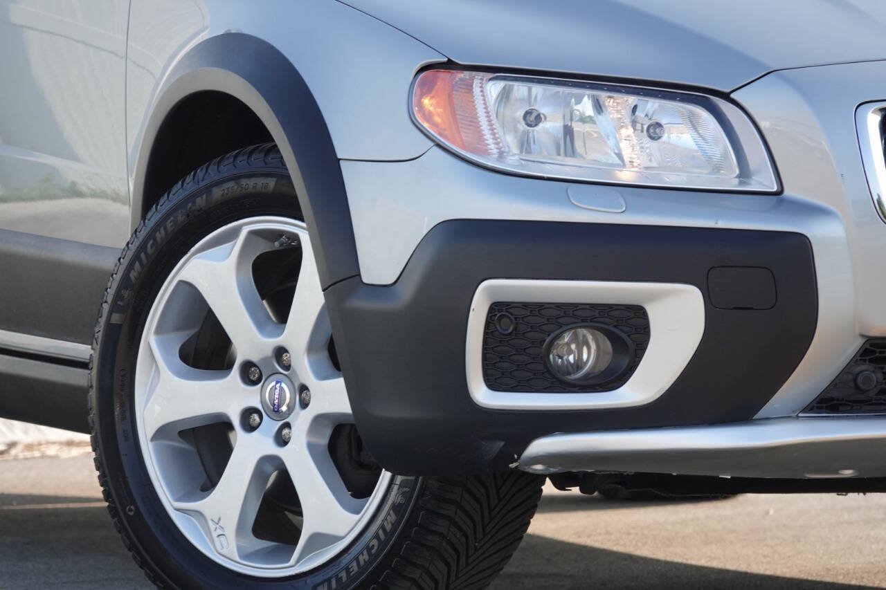 Used 2010 Volvo XC70 T6 AWD/4WD image 38