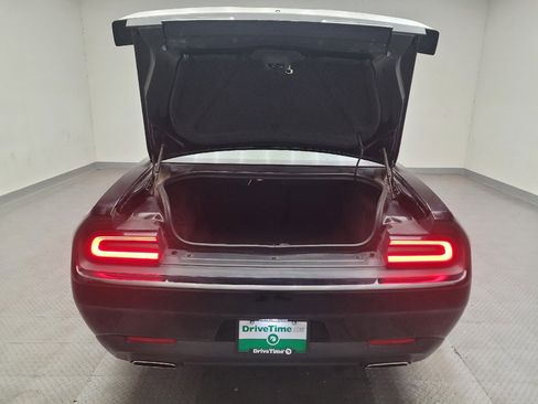 Used 2019 Dodge Challenger SXT RWD image 29